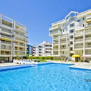 sun-beach-novelty-salou-climatizado-piscina-playa-y-wifi.top-hotels-tarragona.com/